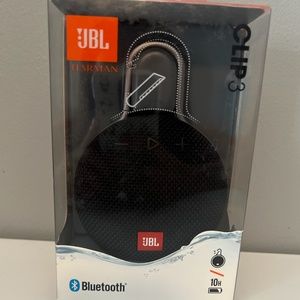 JBL Clip 3 Bluetooth Speaker waterproof